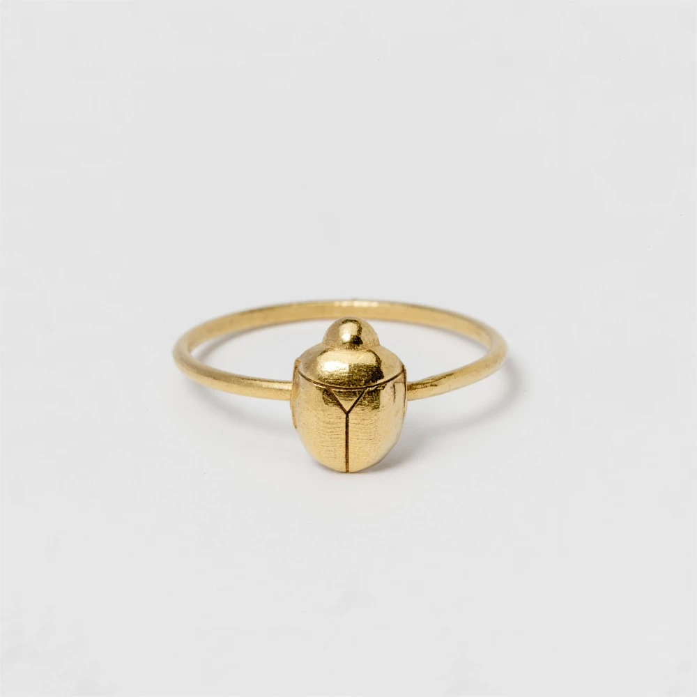 small beetle ring gold_denuit jewelry