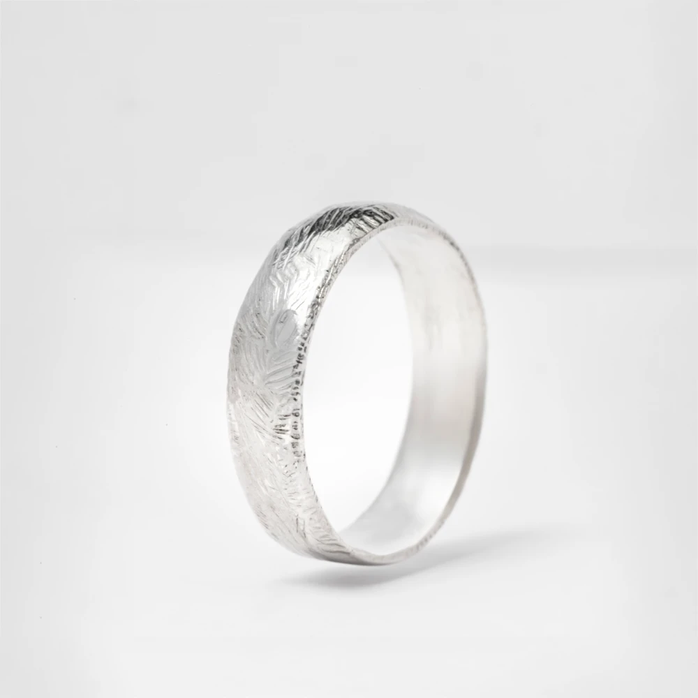 scratched ring_denuit jewelry